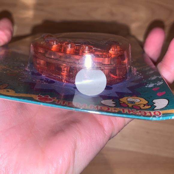 Dinkie Dino Red New in Packaging - Picture 5 of 6